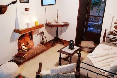 Traditional House Kassandra'S Guest House Ermioni Bagian luar foto